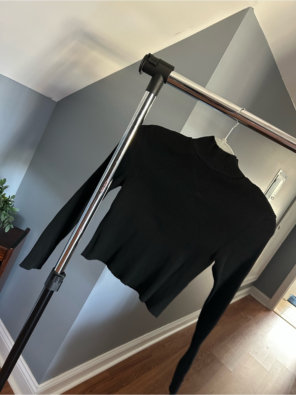 ZARA Black Ribbed Mock Neck Cropped Sweater XS